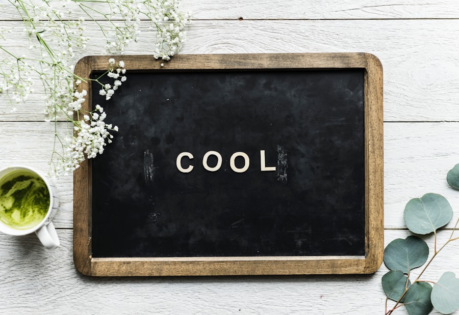 keyword: AAO attitude